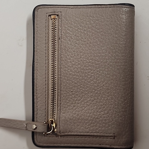 Kate Spade Vintage Gray/taupe Leather compact Wallet. Minimalist. - Picture 3 of 8